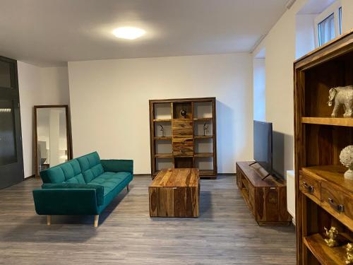 Televisyen dan/atau pusat hiburan di Boutique Apartments Liberec