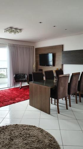 Apartamento Frente Mar TV 또는 엔터테인먼트 센터