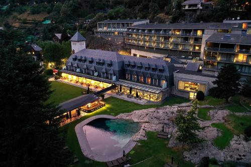 La alberca dentro o cerca de Andorra Park Hotel