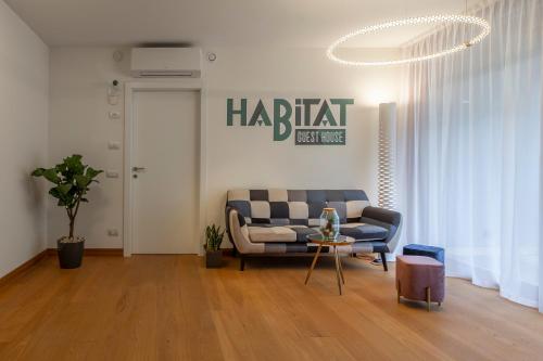 Кът за сядане в Habitat Guest House