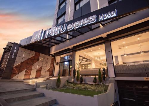 Muka bangunan atau pintu masuk Mitru Express Hotel