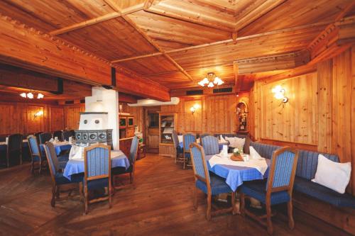 Restaurant o un lloc per menjar a Roanwirt