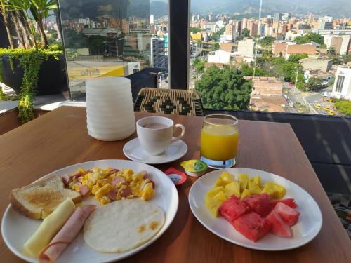 Makanan di atau di tempat lain dekat hotel