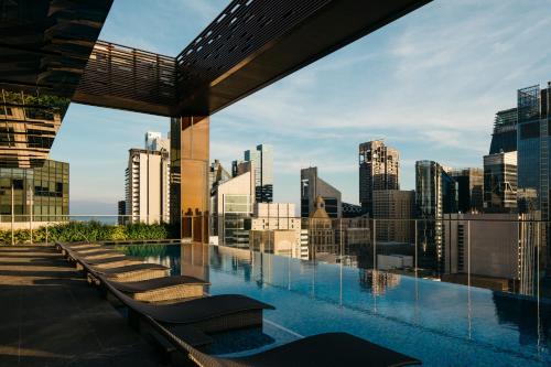 Kolam renang di atau di dekat The Clan Hotel Singapore by Far East Hospitality