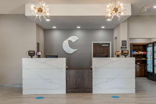 Móttaka eða anddyri á Comfort Suites Greenville Airport
