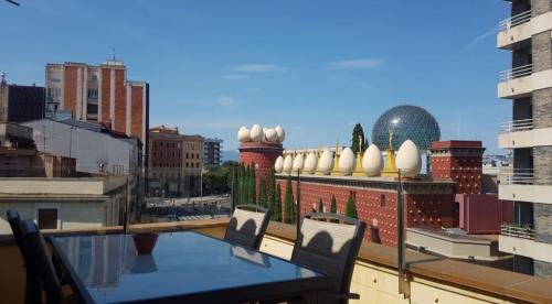 Gallery image of Apartamento ático enfrente del Museo Dalí in Figueres