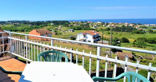 Balkón alebo terasa v ubytovaní Apartamentos de playa en un entorno rural