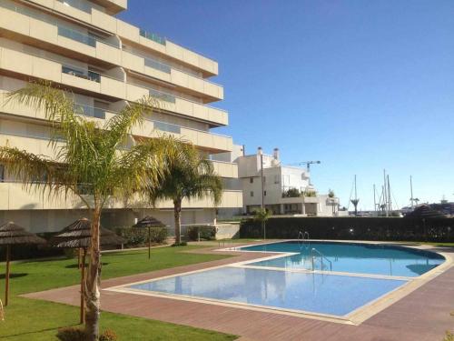 Kolam renang di atau dekat dengan Divine Vilamoura Aquamar 106 by JG Apartments