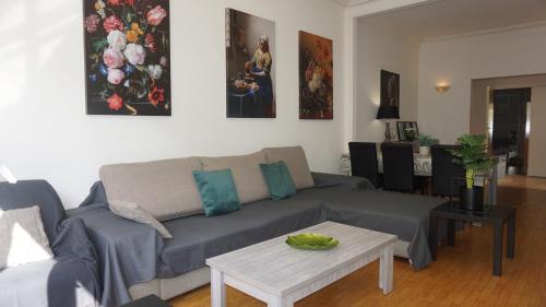 A seating area at Belga Apartment 3 bedrooms.