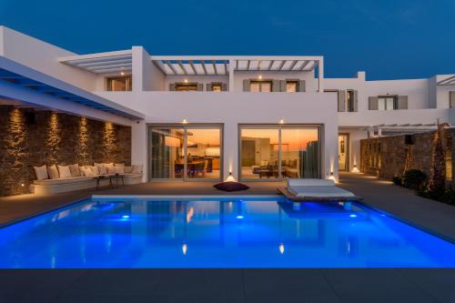 Splendid Mykonos Luxury Villas & Suites में या उसके करीब स्विमिंग पूल