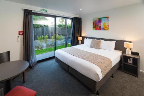 Tempat tidur dalam kamar di Carnmore Hagley Park