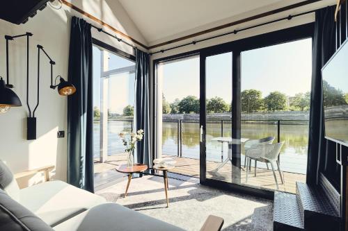 Un lugar para sentarse en New Port - Hotel on the Vistula River