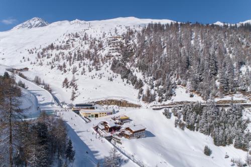 Hüttenzeit almhütte sölden semasa musim sejuk