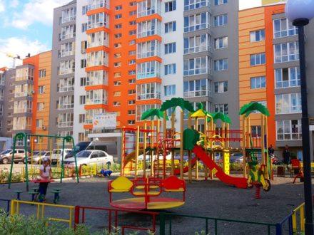 Детска площадка в Mineralna Apartment 49