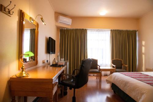 โทรทัศน์และ/หรือระบบความบันเทิงของ BON Hotel Bloemfontein Central