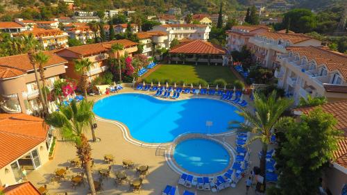 La alberca dentro o cerca de Oludeniz Turquoise Hotel - All Inclusive