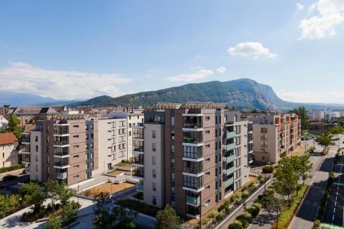 Pogled na planinu ili pogled na planinu iz hotela