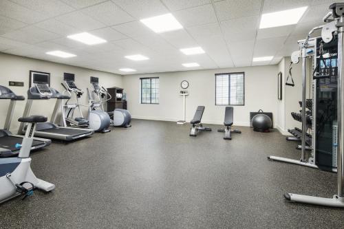 Gimnasio o equipo deportivo en Staybridge Suites Of Durham - Chapel Hill - RTP, an IHG Hotel