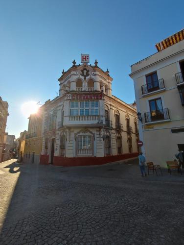 El edificio en el que está el hotel