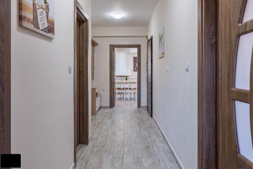 Naktsmītnes Apartment Trayana pilsētā Stara Zagora fotogalerijas attēls