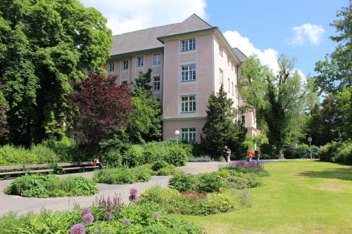 Un jardín fuera de Das Gutenbrunn Thermen & Sporthotel