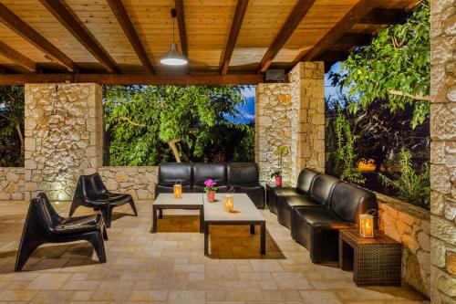 A seating area at Villa Elva Nafplio