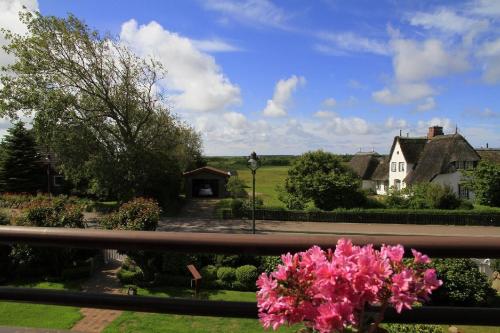 A garden outside Weitblick