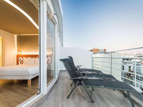 Parveke tai terassi majoituspaikassa Ibis Styles Lisboa Centro Marquês de Pombal