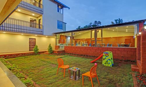 Taman di luar Treebo Mountain Retreat Mahabaleshwar, 600 Mtrs From Lingmala Waterfall