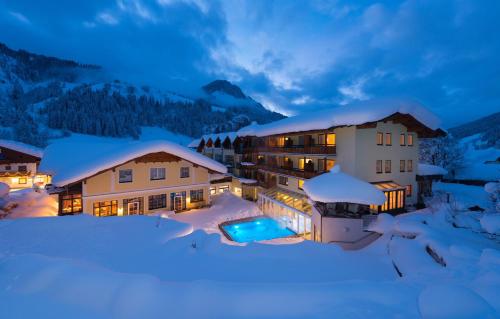 Hotel Guggenberger during the winter