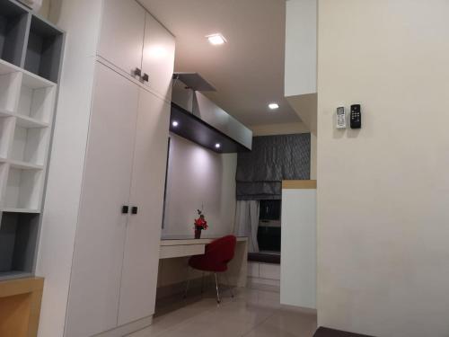 Kitchen o kitchenette sa Shaftsbury Residence Cyberjaya with free parking & Netflix