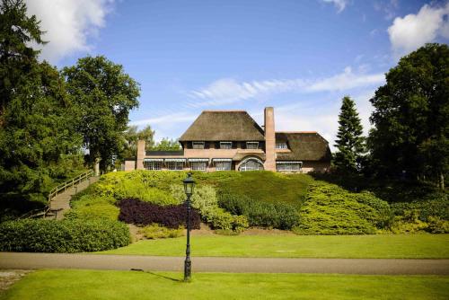 Taman di luar Fletcher Hotel Restaurant De Wipselberg-Veluwe