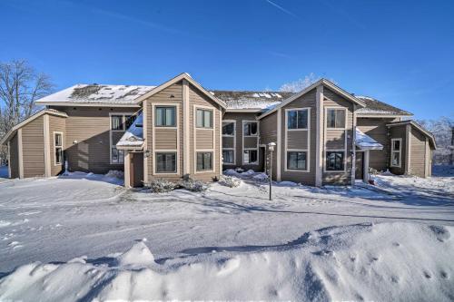 Idyllic Somerset Condo Ski, Hike and Relax! a l'hivern