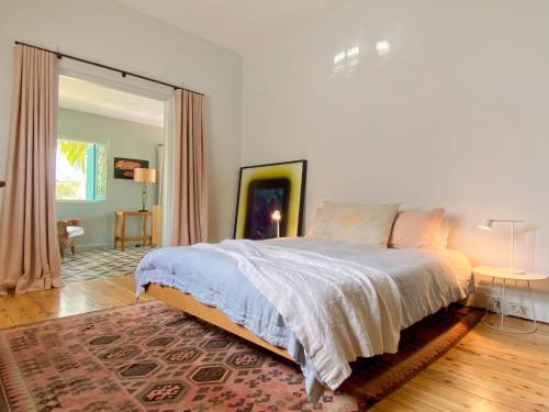 Cama ou camas em um quarto em Bondi Beach House