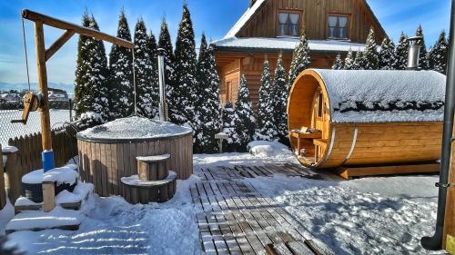 Drevenička Anička - Liptovská Mara kapag winter