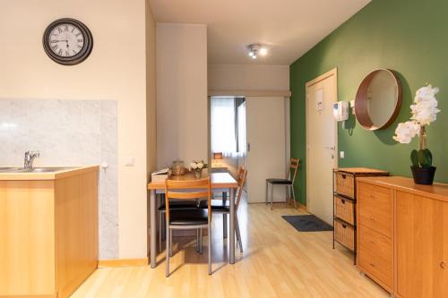 Kjøkken eller kjøkkenkrok på Cozy Apartment Brussels Centre