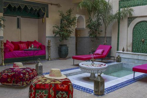 אזור ישיבה ב-Riad Dar Habiba by Garden Wonders