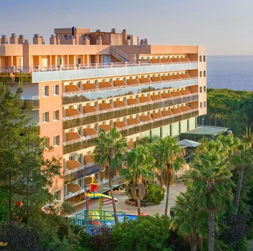 Gallery image of Aparthotel SunClub Salou in Salou