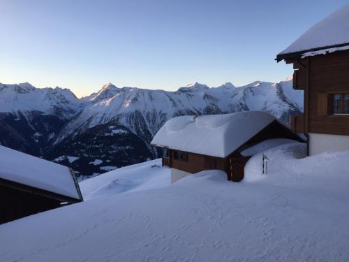 Nido Alpino Fiescheralp durante el invierno