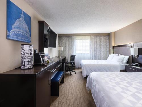 Katil atau katil-katil dalam bilik di Holiday Inn Washington Capitol-National Mall, an IHG Hotel