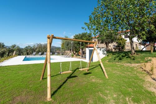 Piscina de la sau aproape de Casa do testado