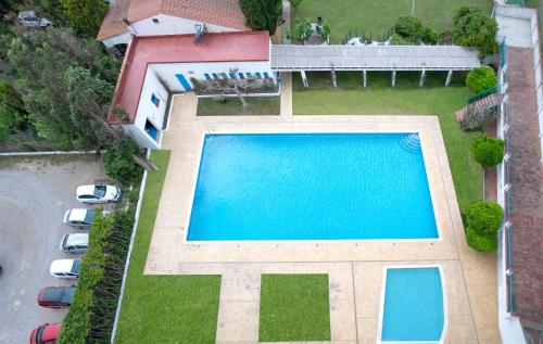 Kolam renang di atau dekat dengan Apartamento Edificio la Masía