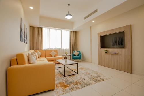 โทรทัศน์และ/หรือระบบความบันเทิงของ Platinum Coast Hotel Apartments