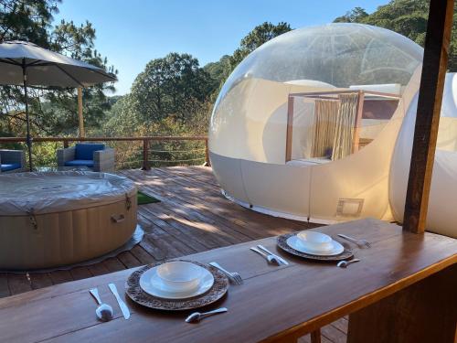 תמונה מהגלריה של La Estela Bubble Glamping במסמיטלה