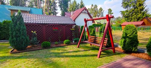 Parc infantil de Nad Miedwinką - Dom