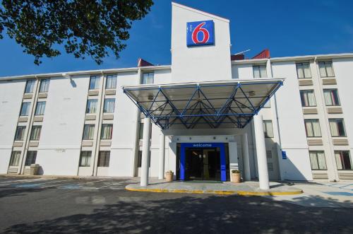 La fachada o entrada de Motel 6-Springfield, DC - Washington Southwest