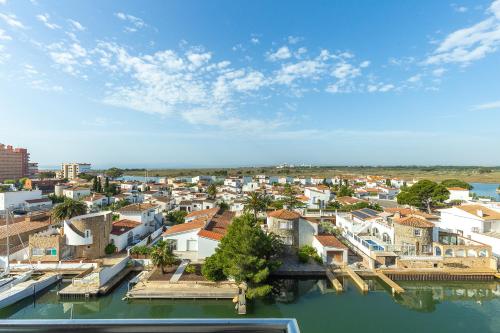 an aerial view of a town on the water at NIDO 150 Mestral in Roses