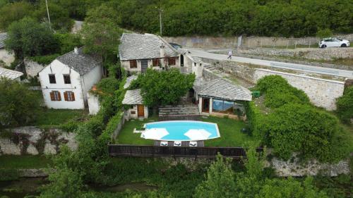 Kolam renang di atau dekat dengan The Old House Paparosa Mostar - Blagaj