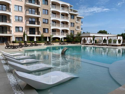 Gallery image of Valencia Gardens Deluxe Apartments in Nesebar