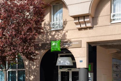 Mặt tiền/cổng chính của ibis Styles Paris Porte de Versailles - Mairie d'Issy